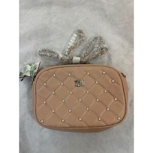 Badgley Mischka NNWT Pink Quilted Camera Bag with Pearls Chain Strap‎